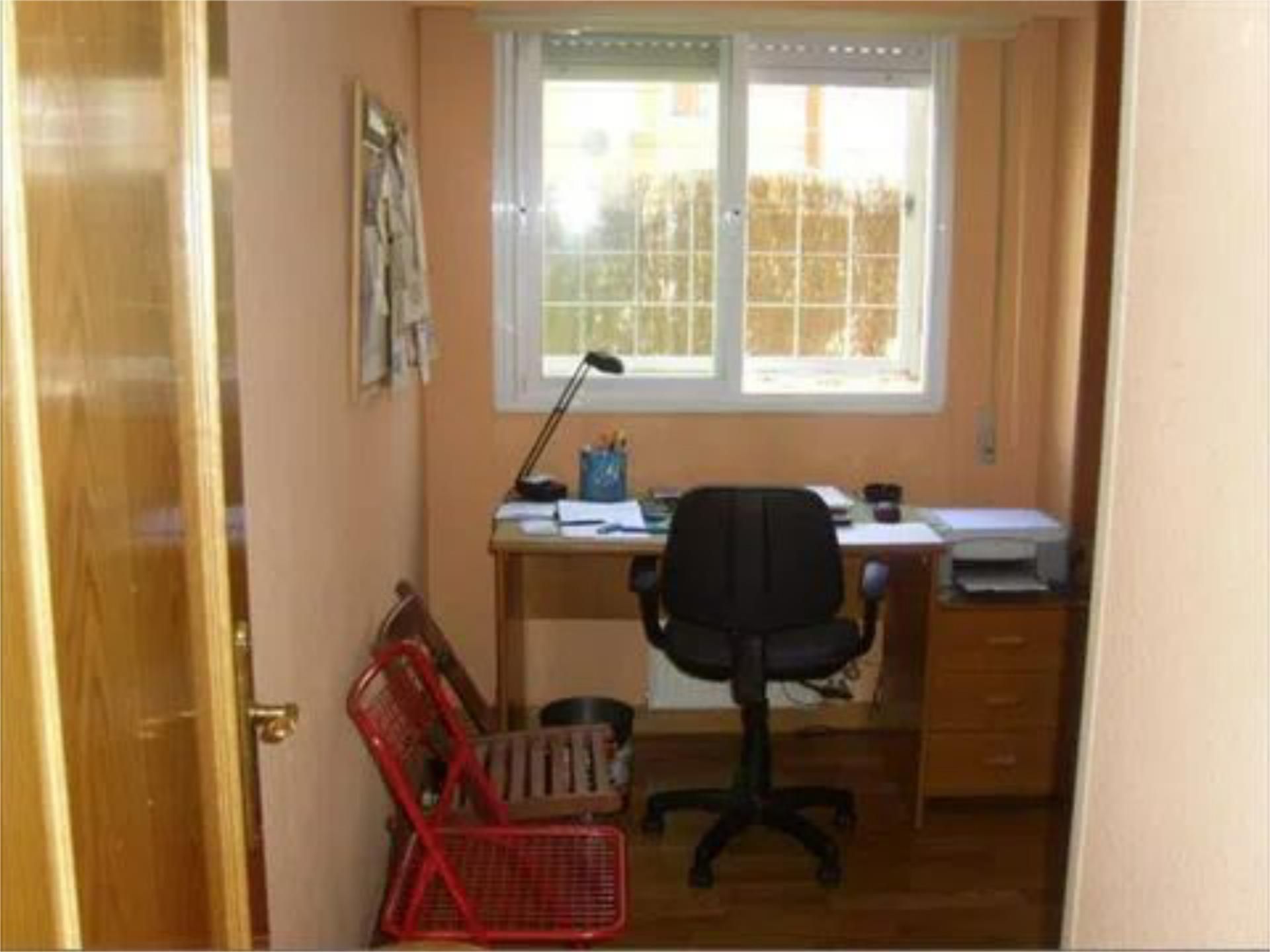 Flat to rent in Calle de María Tubau, 19, Las Tablas