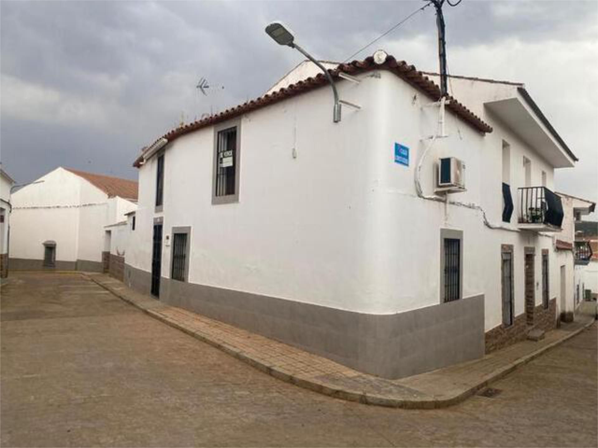 Vista exterior de Casa o xalet en venda en Retamal de Llerena