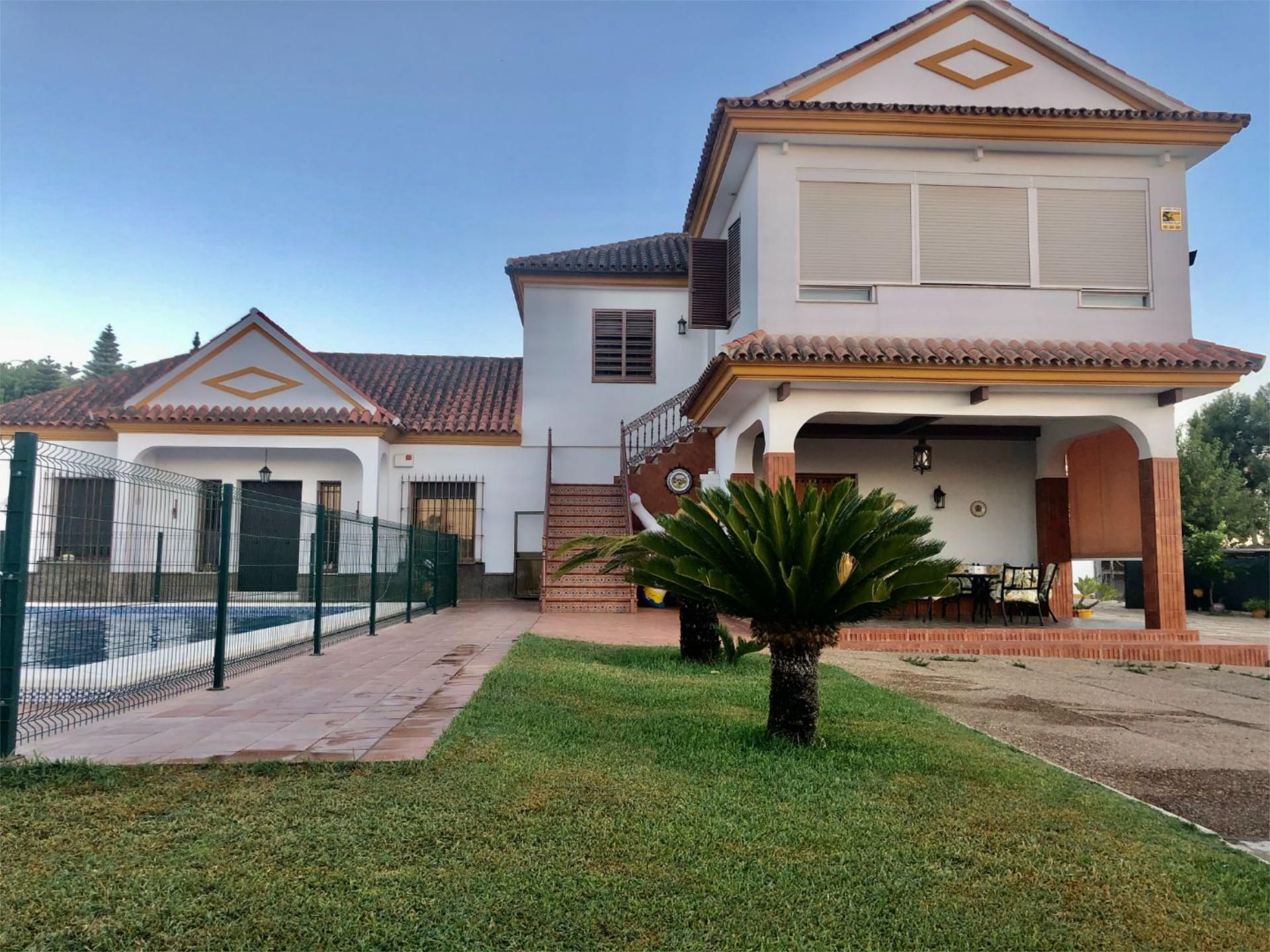 Garden of Flat for sale in Dos Hermanas  with Air Conditioner, Heating and Private garden