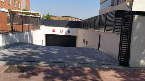 Garage to rent in Calle Copenhague, 60, Parque Oeste - Fuente Cisneros, Madrid - image 2 Photo 2 of Garage to rent in Calle Copenhague, 60, Parque Oeste - Fuente Cisneros, Madrid