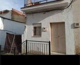 Vista exterior de Casa o xalet en venda en Puerto Serrano amb Terrassa