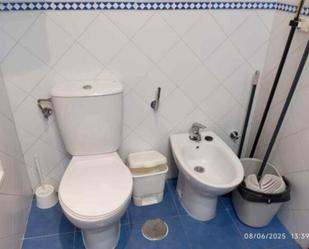 Bany de Apartament de lloguer en  Sevilla Capital