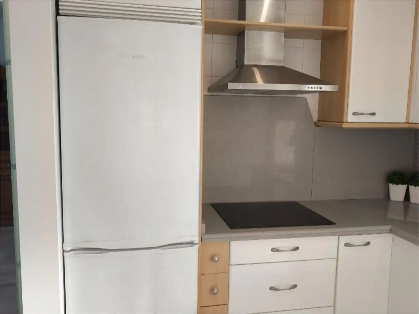 Dachboden zum Verkauf in Calle Huerta, 21, Olletas - Sierra Blanquilla Küche von Dachboden zum Verkauf in Málaga mit Heizung und Terrasse