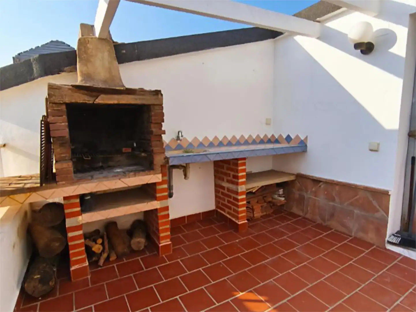 Dachboden zum Verkauf in Calle Huerta, 21, Olletas - Sierra Blanquilla Küche von Dachboden zum Verkauf in Málaga mit Heizung und Terrasse