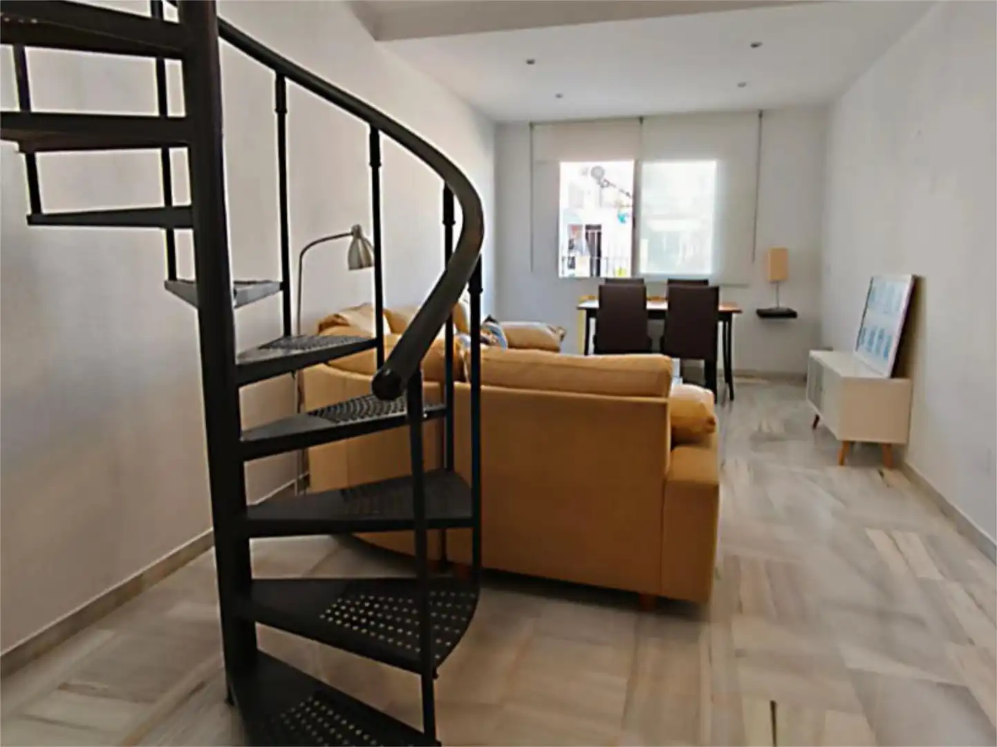 Dachboden zum Verkauf in Calle Huerta, 21, Olletas - Sierra Blanquilla Wohnzimmer von Dachboden zum Verkauf in Málaga mit Heizung und Terrasse