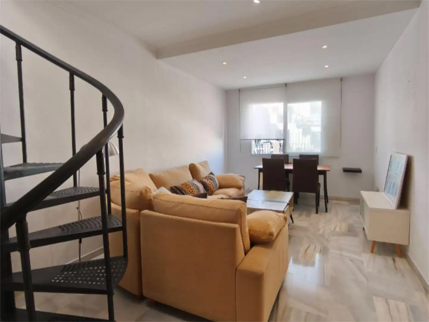 Dachboden zum Verkauf in Calle Huerta, 21, Olletas - Sierra Blanquilla Wohnzimmer von Dachboden zum Verkauf in Málaga mit Heizung und Terrasse