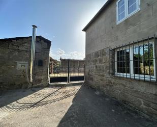 Exterior view of House or chalet to rent in O Páramo   with Heating, Private garden and Parquet flooring
