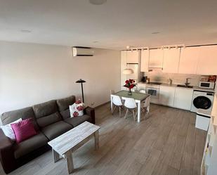 Living room of Planta baja to rent in Vallirana  with Air Conditioner and Oven