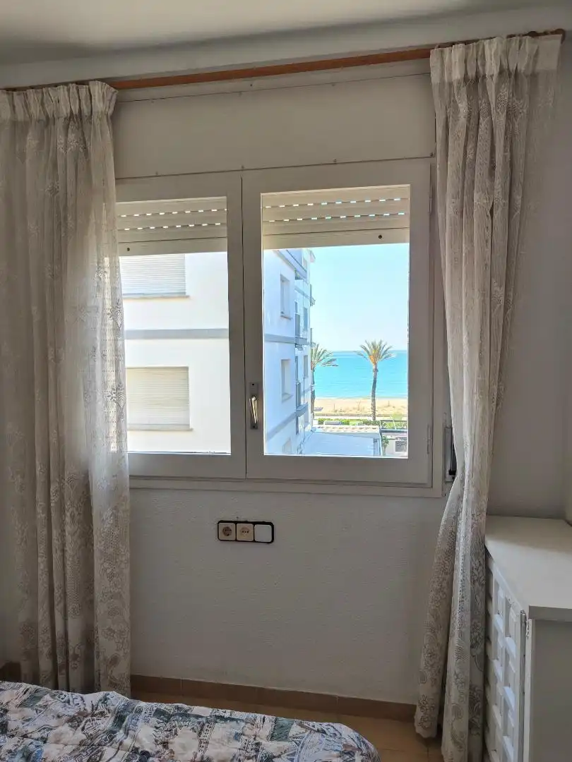 Schlafzimmer von Wohnung zur Miete in Calafell mit Klimaanlage, Privatgarten und Terrasse