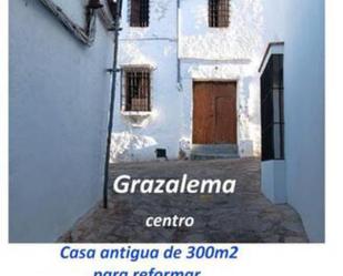 Exterior view of House or chalet for sale in Grazalema