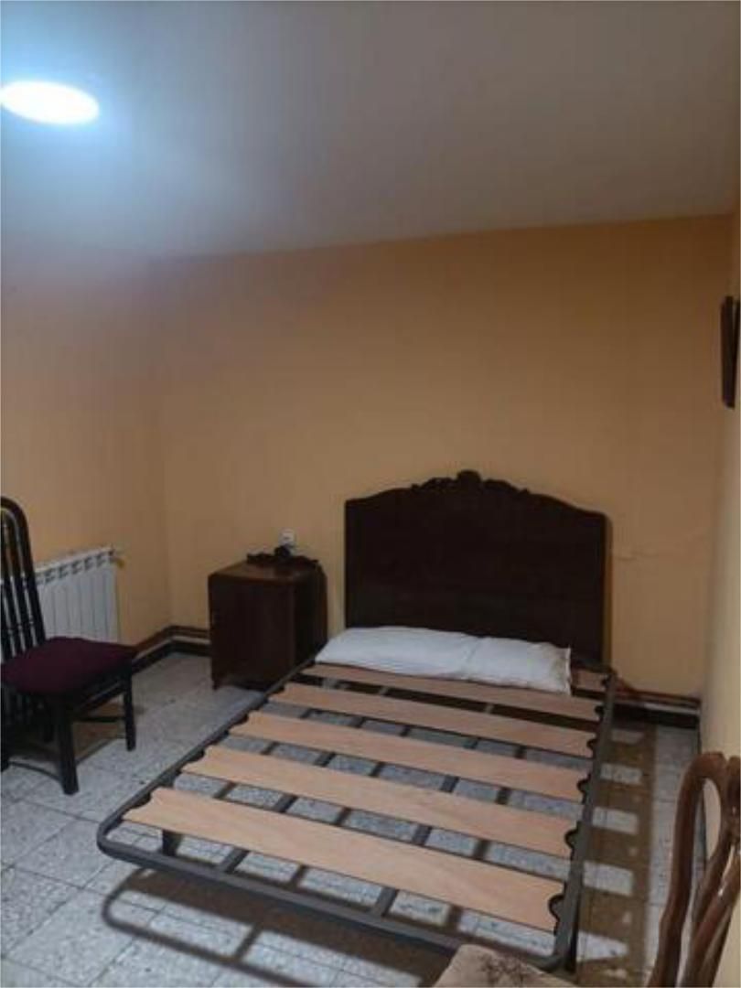 Dormitori de Casa o xalet en venda en Quintanilla del Olmo amb Calefacció, Jardí privat i Traster