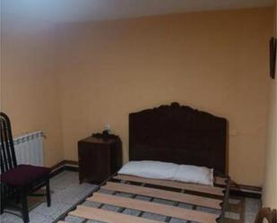 Dormitori de Casa o xalet en venda en Quintanilla del Olmo amb Calefacció, Jardí privat i Traster