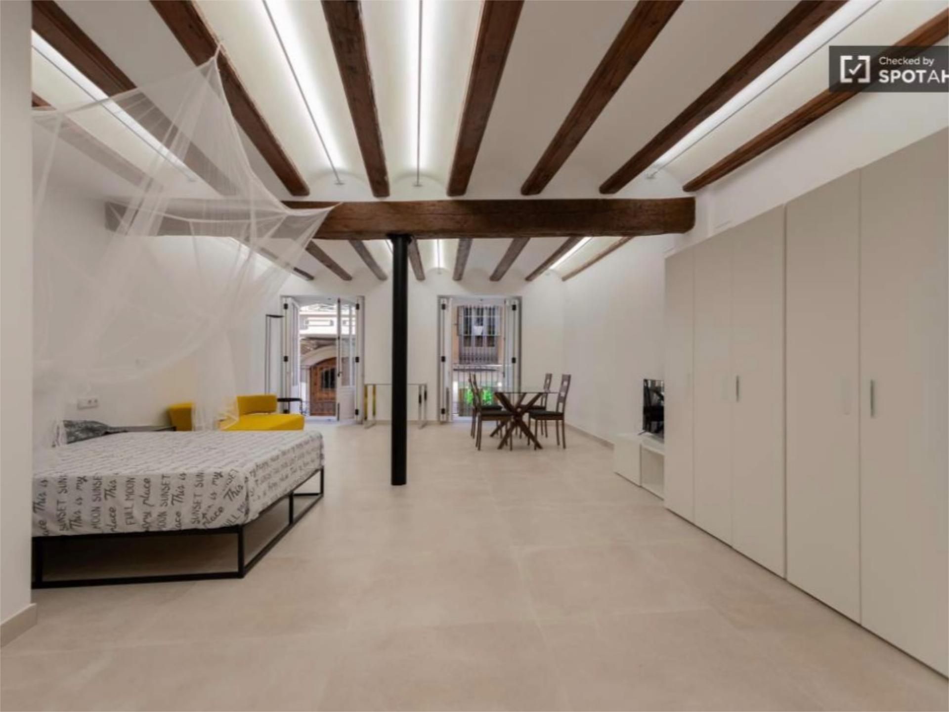Flat to rent in  Valencia Capital  with Air Conditioner, Heating and Parquet flooring