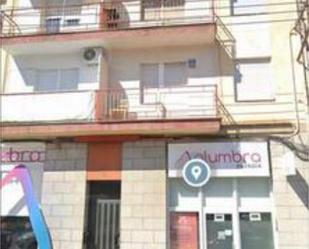 Vista exterior de Pis en venda en Monzón amb Terrassa