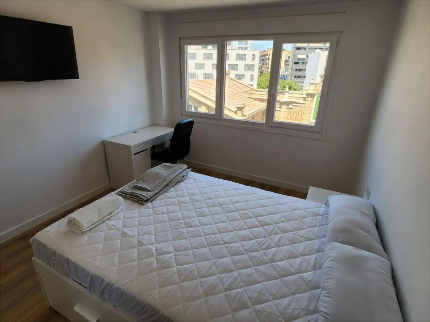 Habitació a Avenida de Cataluña, 78, Barrio Jesús