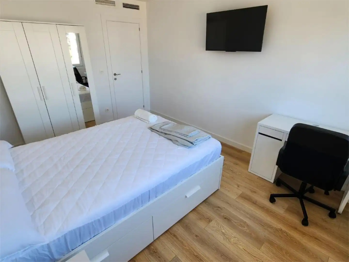 Habitació a Avenida de Cataluña, 78, Barrio Jesús