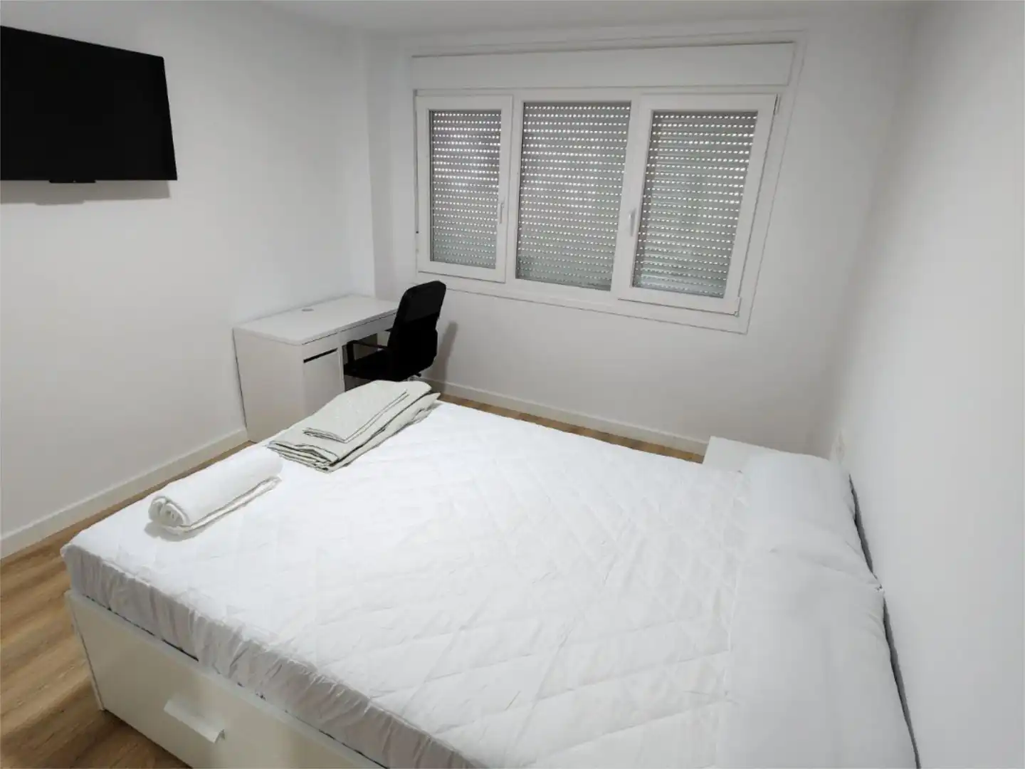 Habitació a Avenida de Cataluña, 78, Barrio Jesús