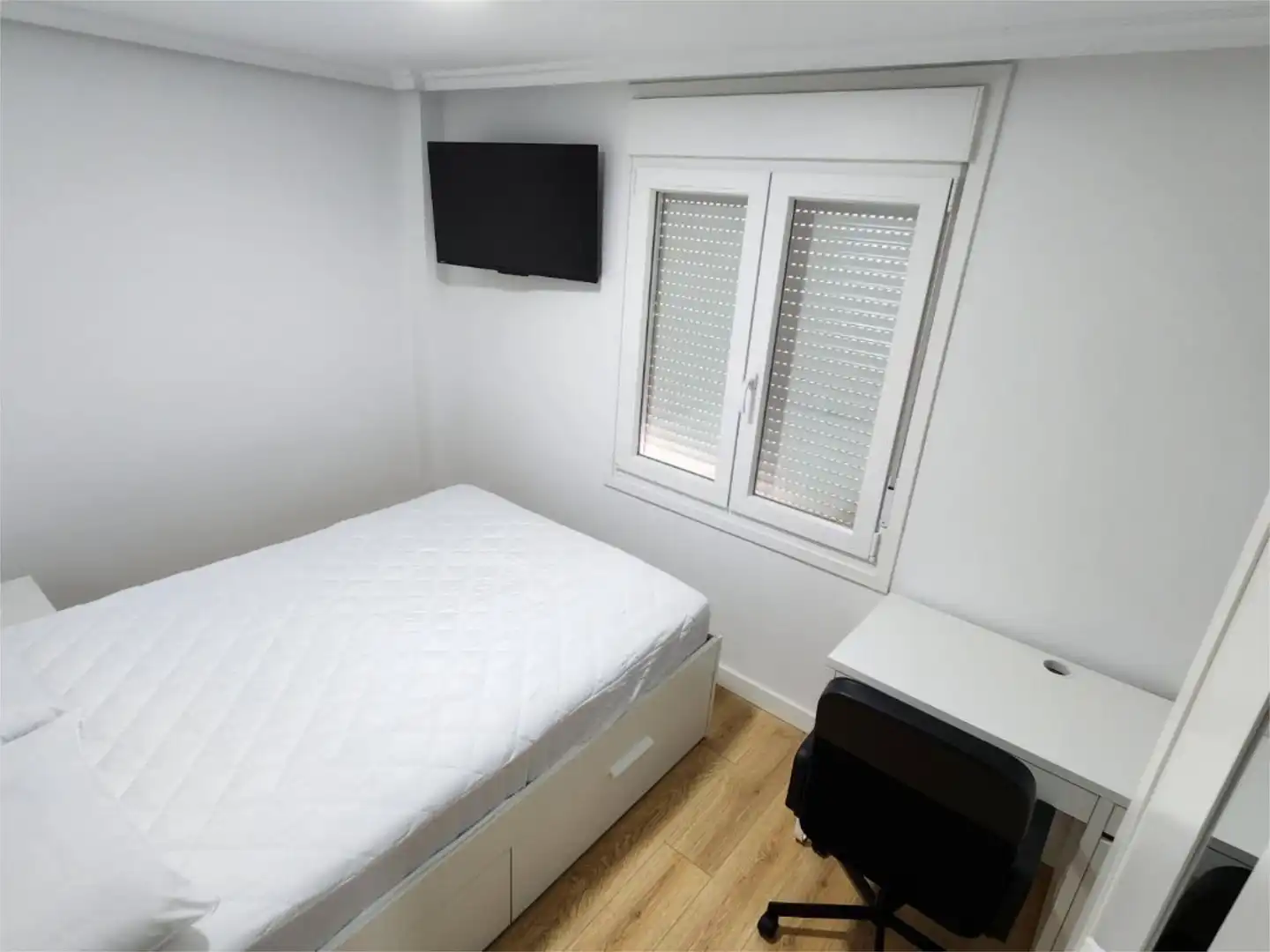 Habitació a Avenida de Cataluña, 78, Barrio Jesús