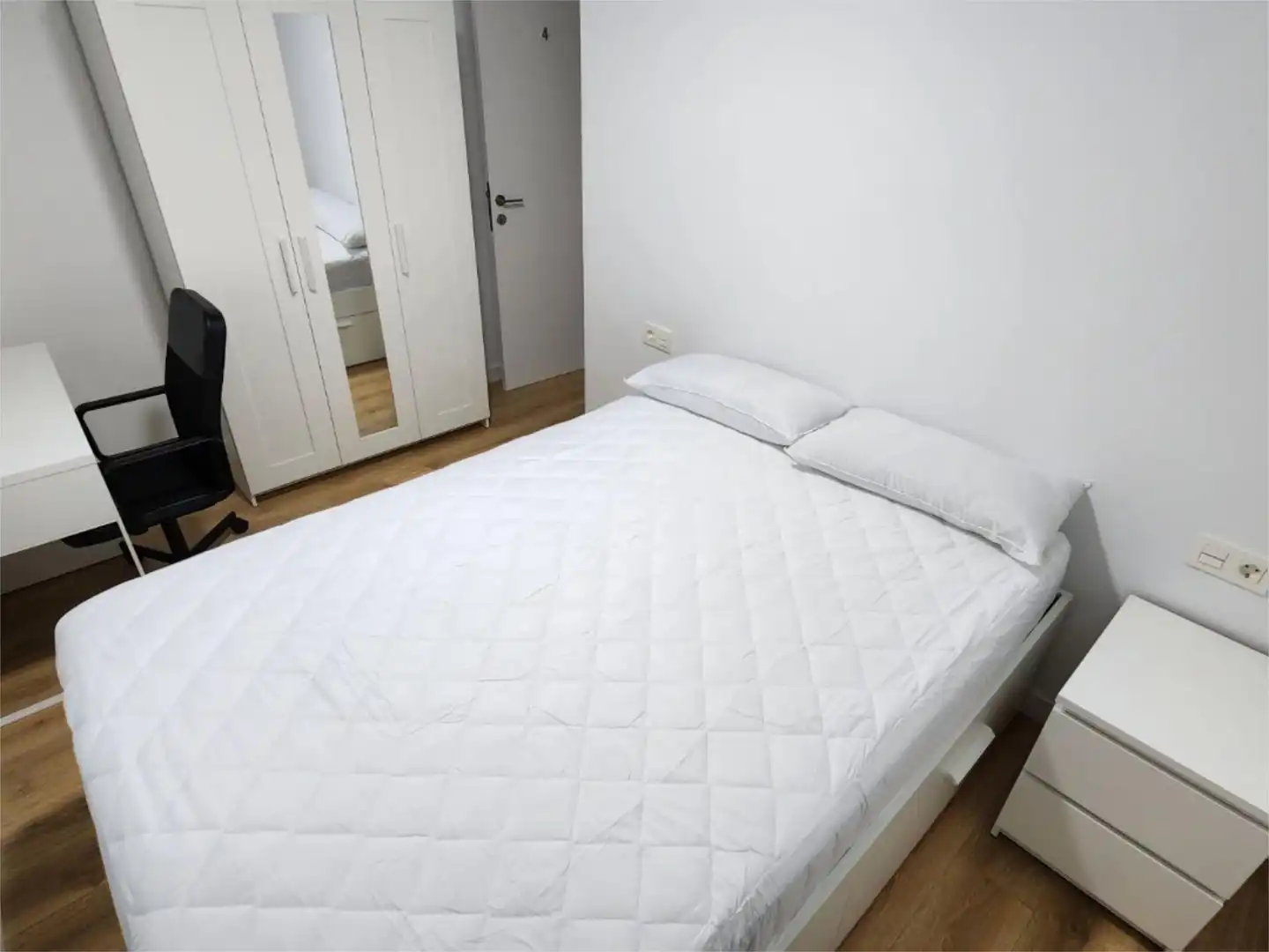 Habitació a Avenida de Cataluña, 78, Barrio Jesús