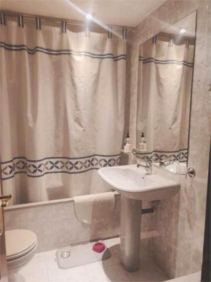 Bathroom of Single-family semi-detached for sale in Tres Cantos  with Heating, Private garden and Terrace