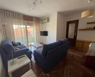 Sala d'estar de Pis de lloguer en  Granada Capital amb Balcó