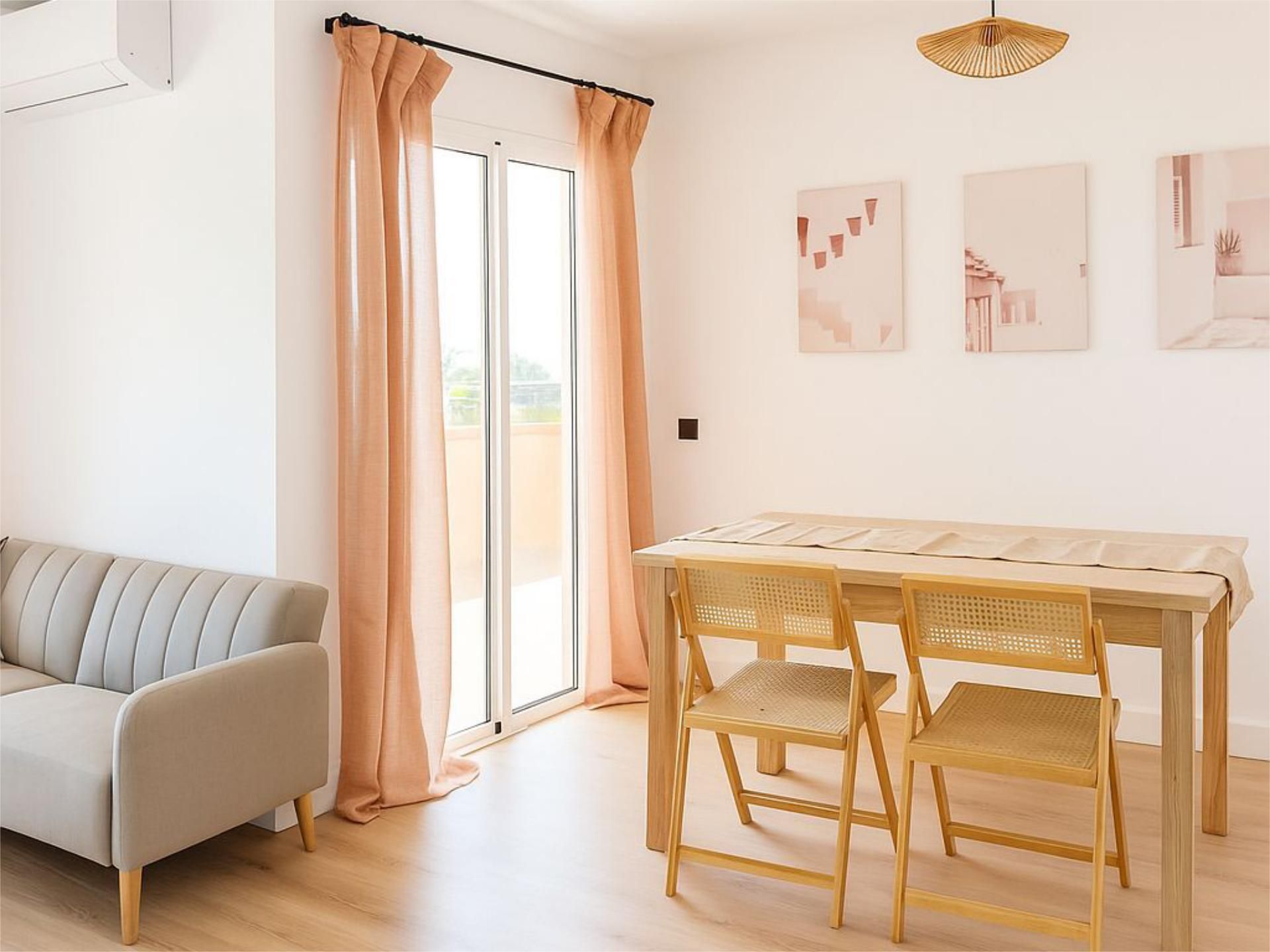 Bedroom of Flat to rent in Estepona  with Air Conditioner, Parquet flooring and Terrace