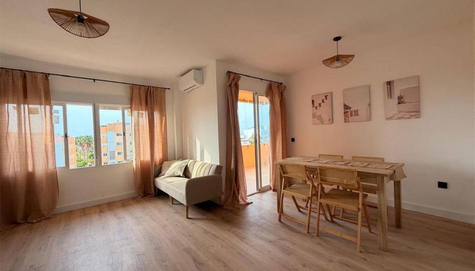 Foto 1 de Pis en venda a Carril de la Resinera, 74, La Concha - Resina Golf, Málaga