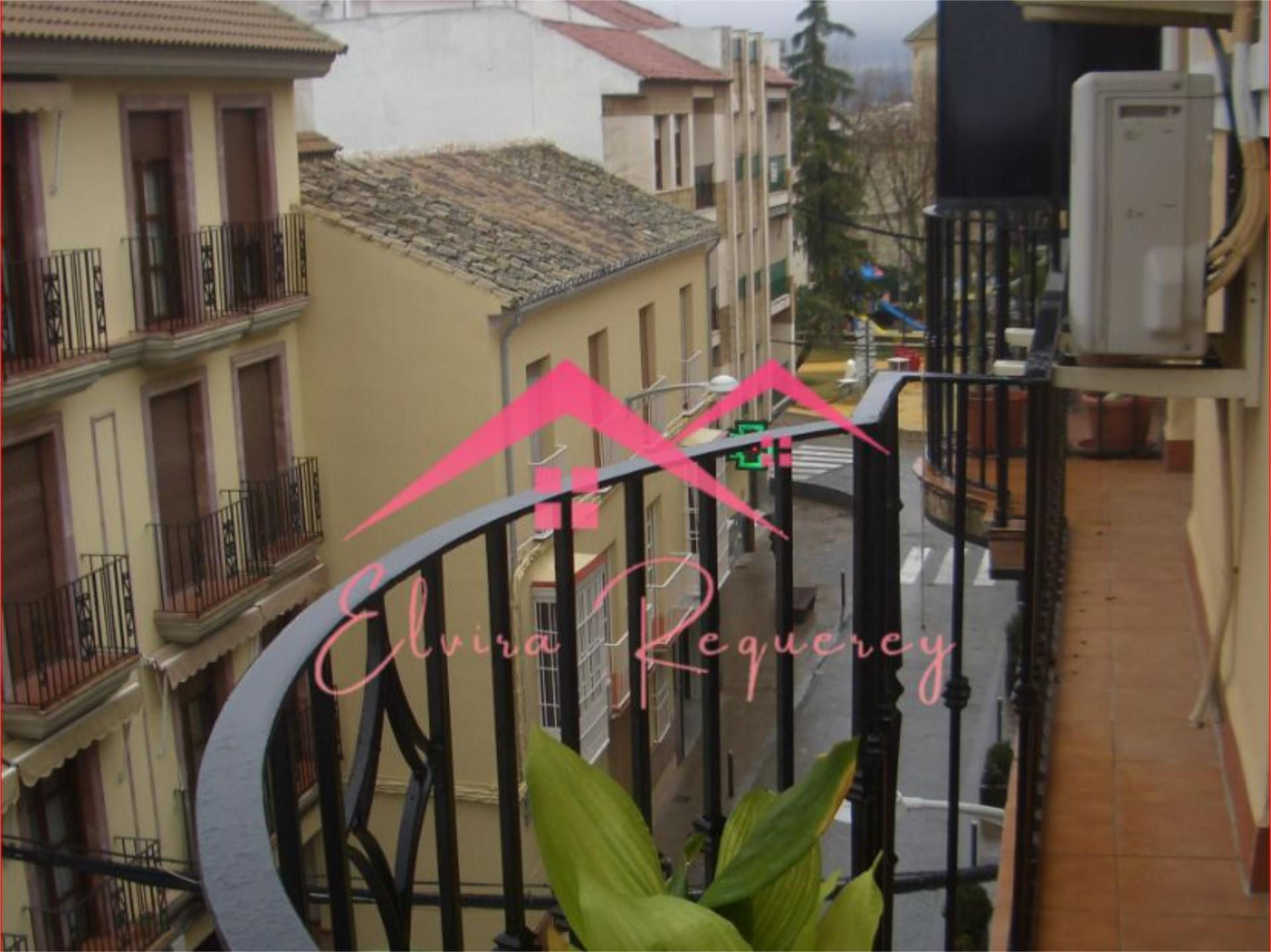 Terrassa de Pis en venda en Lucena amb Aire condicionat i Balcó