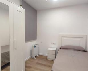 Bedroom of Flat to share in Martorell  with Heating, Parquet flooring and Furnished