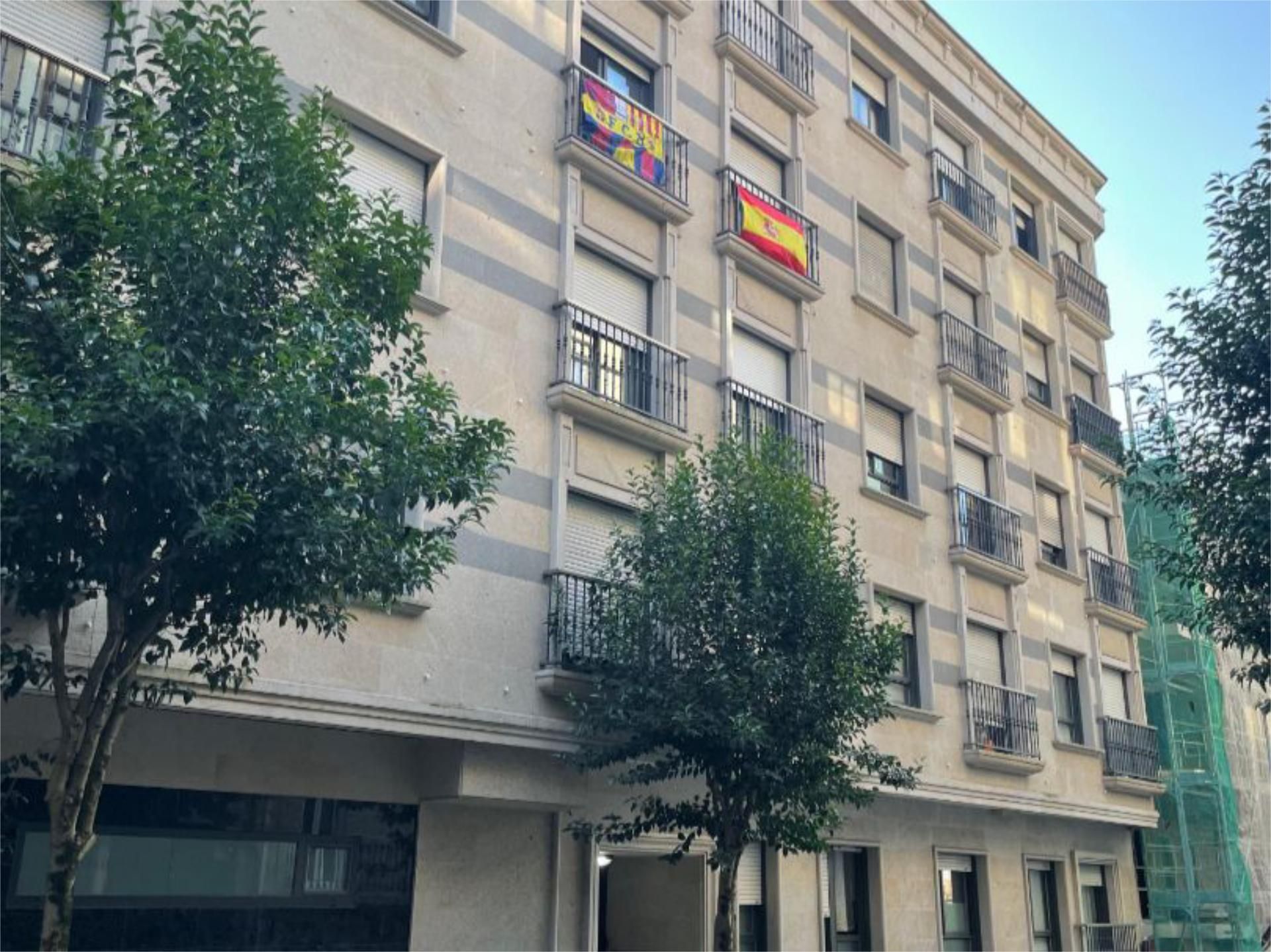 Vista exterior de Pis en venda en Vigo  amb Balcó