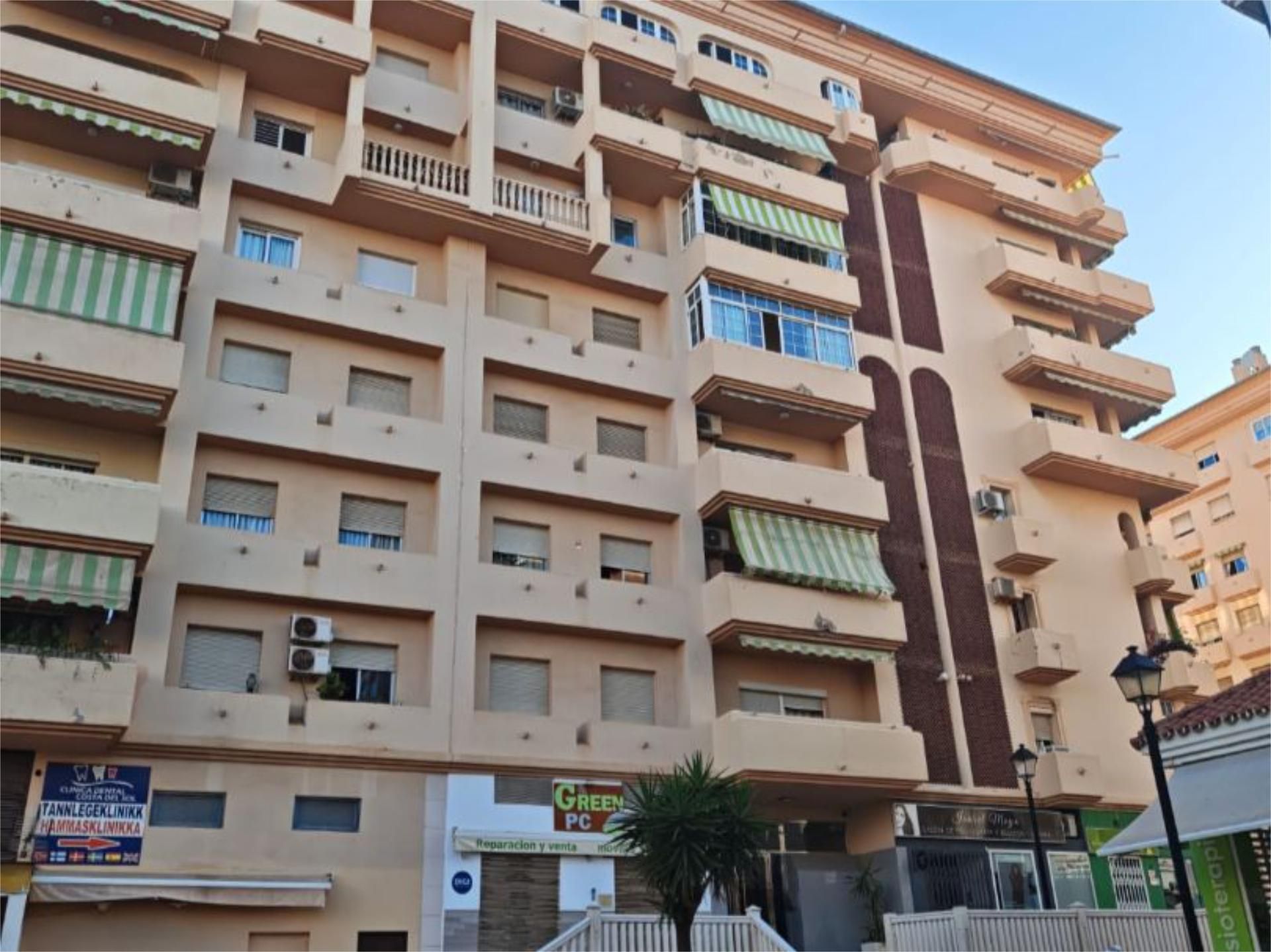 Vista exterior de Piso en venta en Fuengirola