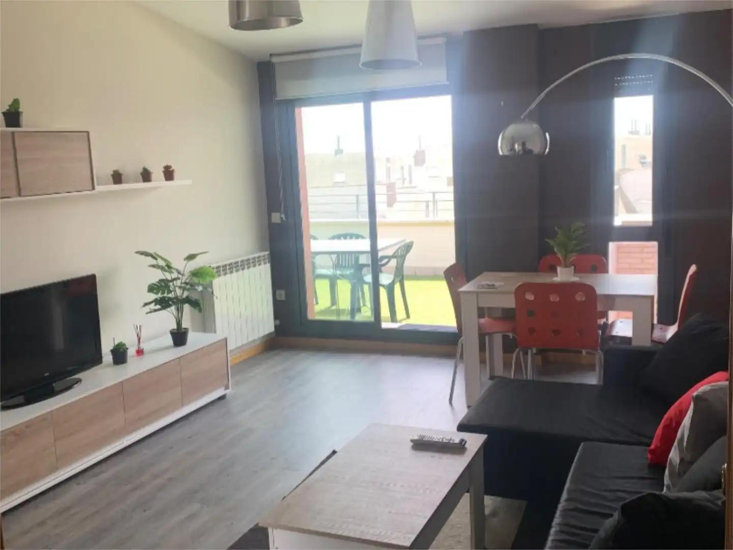 Àtic en venda a Zaratán Sala d'estar de Àtic en venda en Zaratán amb Calefacció, Parquet i Terrassa