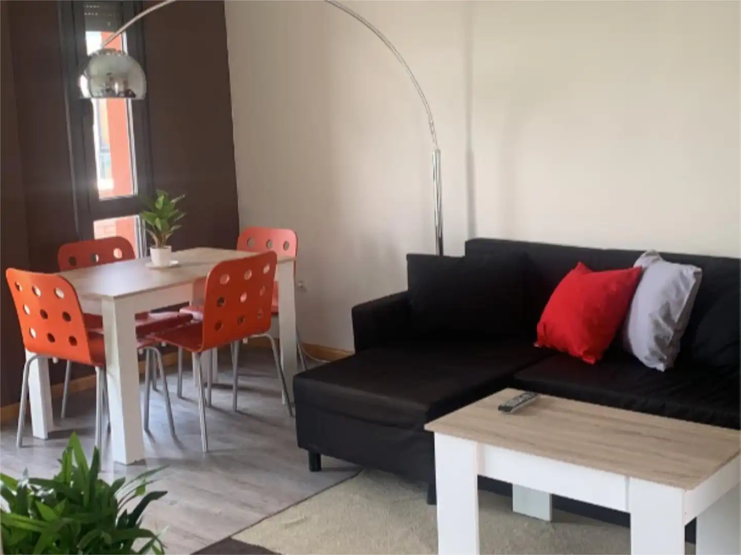 Àtic en venda a Zaratán Sala d'estar de Àtic en venda en Zaratán amb Calefacció, Parquet i Terrassa