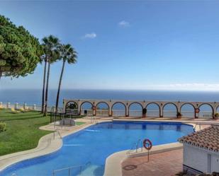 Swimming pool of Flat for sale in Benalmádena  with Air Conditioner, Swimming Pool and Balcony