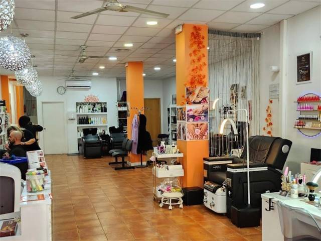Local comercial en Alquiler en Avinguda del Carrilet, 31 en Centre