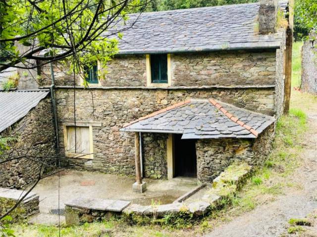 Casa adosada en Venta en Lugar Carboeiral, 6 en Ortigueira