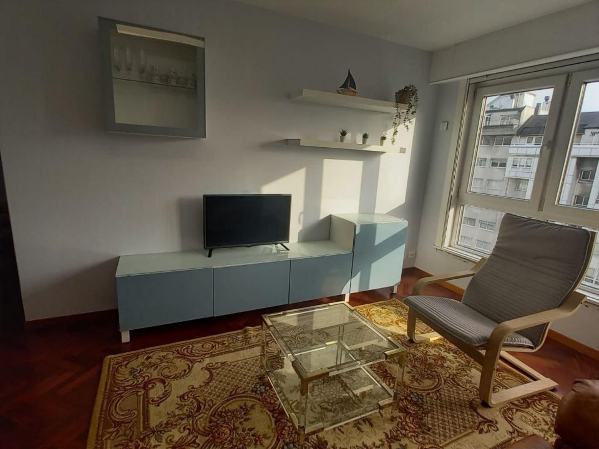 Living room of Flat to rent in A Coruña Capital   with Heating, Parquet flooring and Furnished