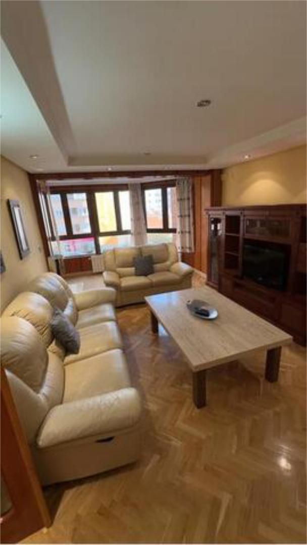 Living room of Flat to rent in  Albacete Capital  with Heating, Terrace and Storage room