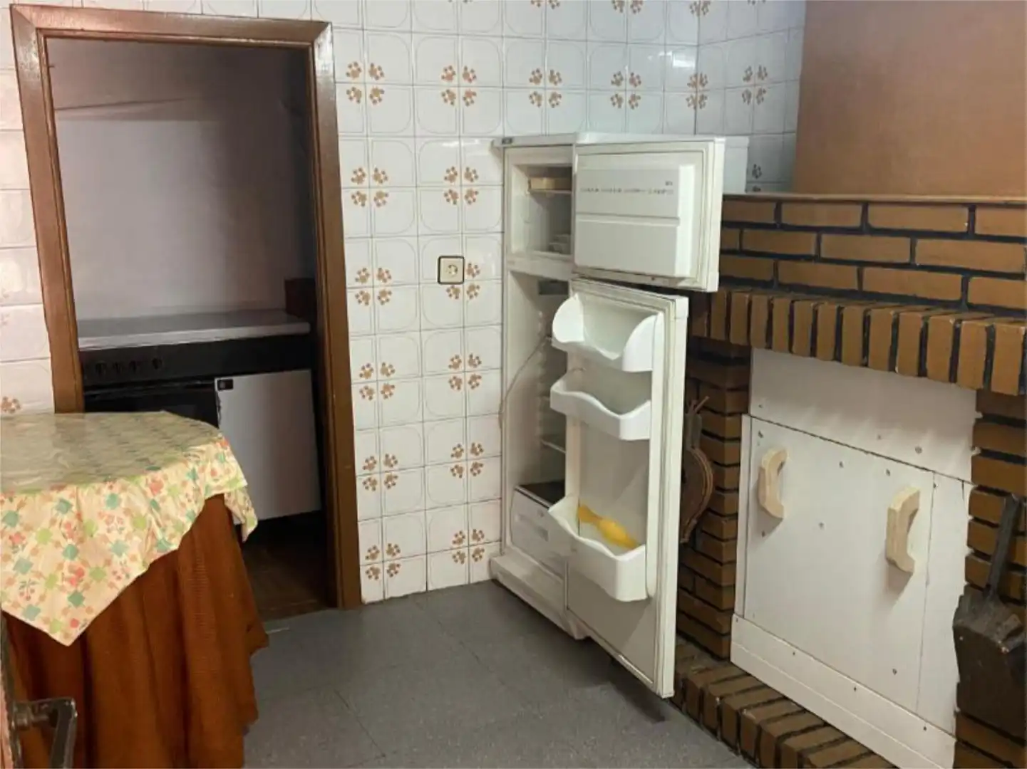 Wohnung zum Verkauf in Calle Fuente, 68, Villarino de los Aires Küche von Wohnung zum Verkauf in Villarino de los Aires mit Abstellraum
