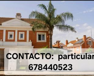 Jardí de Casa o xalet en venda en Montequinto amb Aire condicionat, Jardí privat i Terrassa