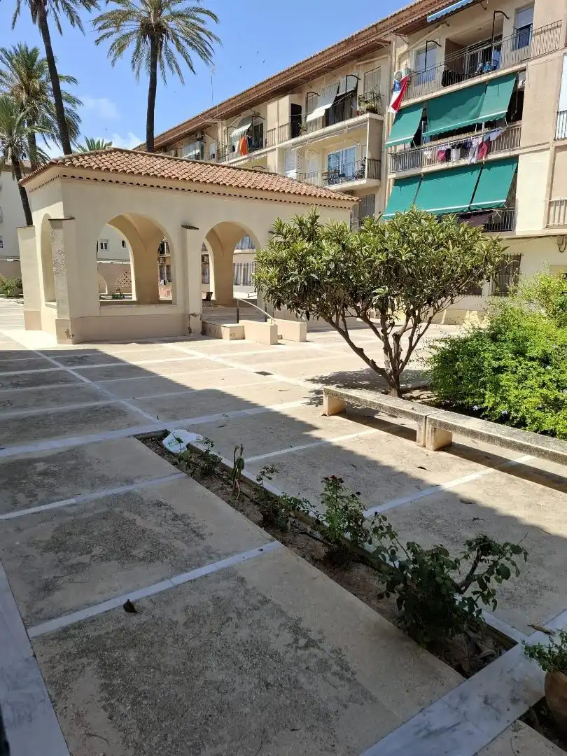 Erdgeschoss zur Miete in Carrer de Montanejos, 4, El Cabanyal - El Canyamelar Erdgeschoss zur Miete in Carrer de Montanejos, 4, El Cabanyal - El Canyamelar