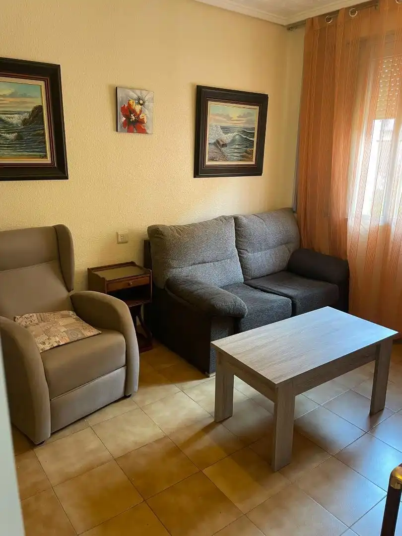 Erdgeschoss zur Miete in Carrer de Montanejos, 4, El Cabanyal - El Canyamelar Erdgeschoss zur Miete in Carrer de Montanejos, 4, El Cabanyal - El Canyamelar