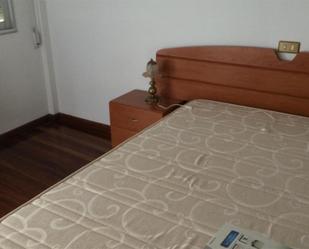 Dormitori de Pis en venda en Chantada amb Calefacció, Parquet i Terrassa
