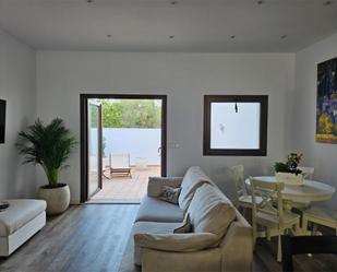 Living room of Planta baja to rent in Petrer  with Heating, Parquet flooring and Terrace