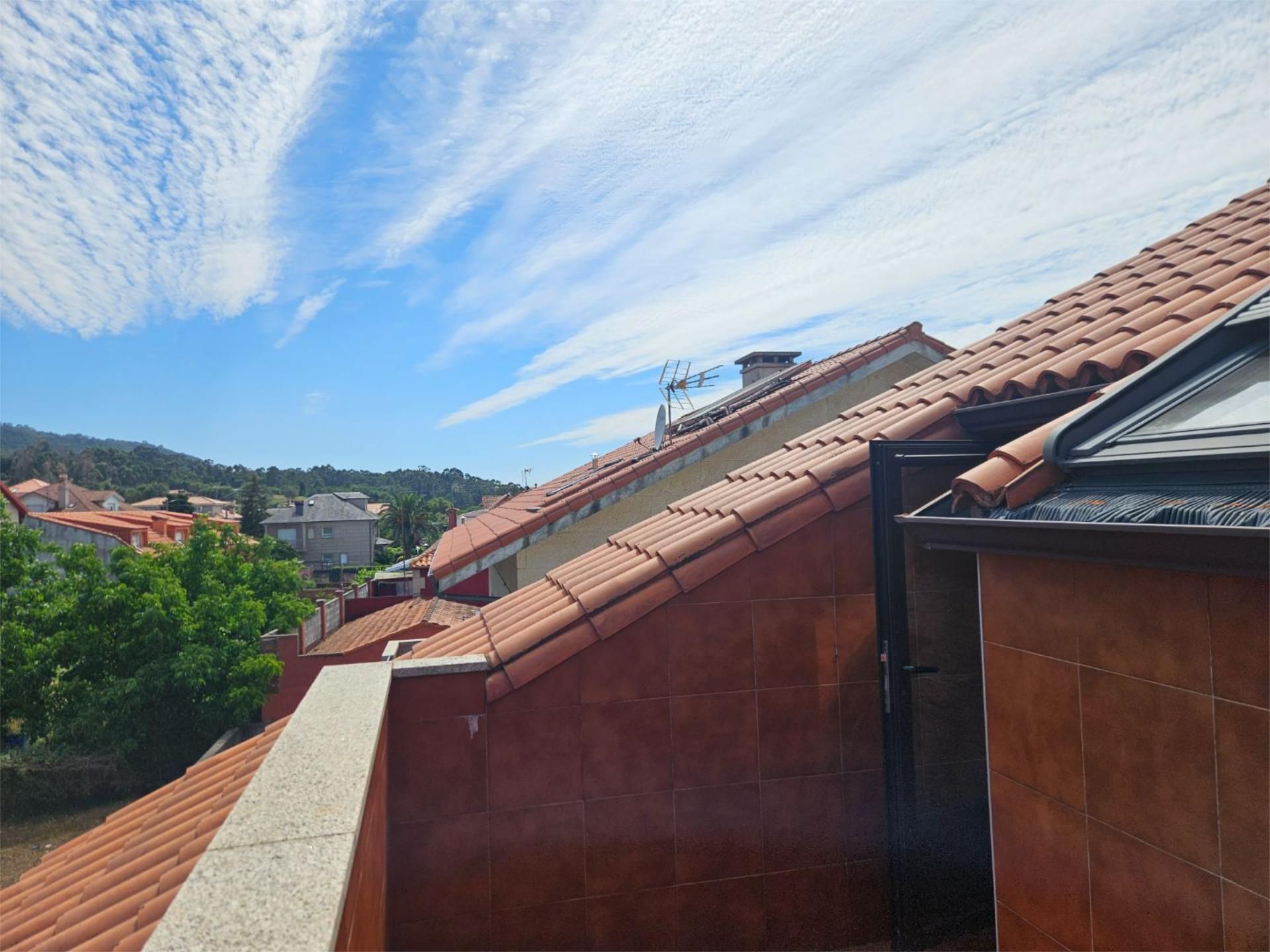 Exterior view of Flat to rent in Vigo   with Heating, Terrace and Furnished
