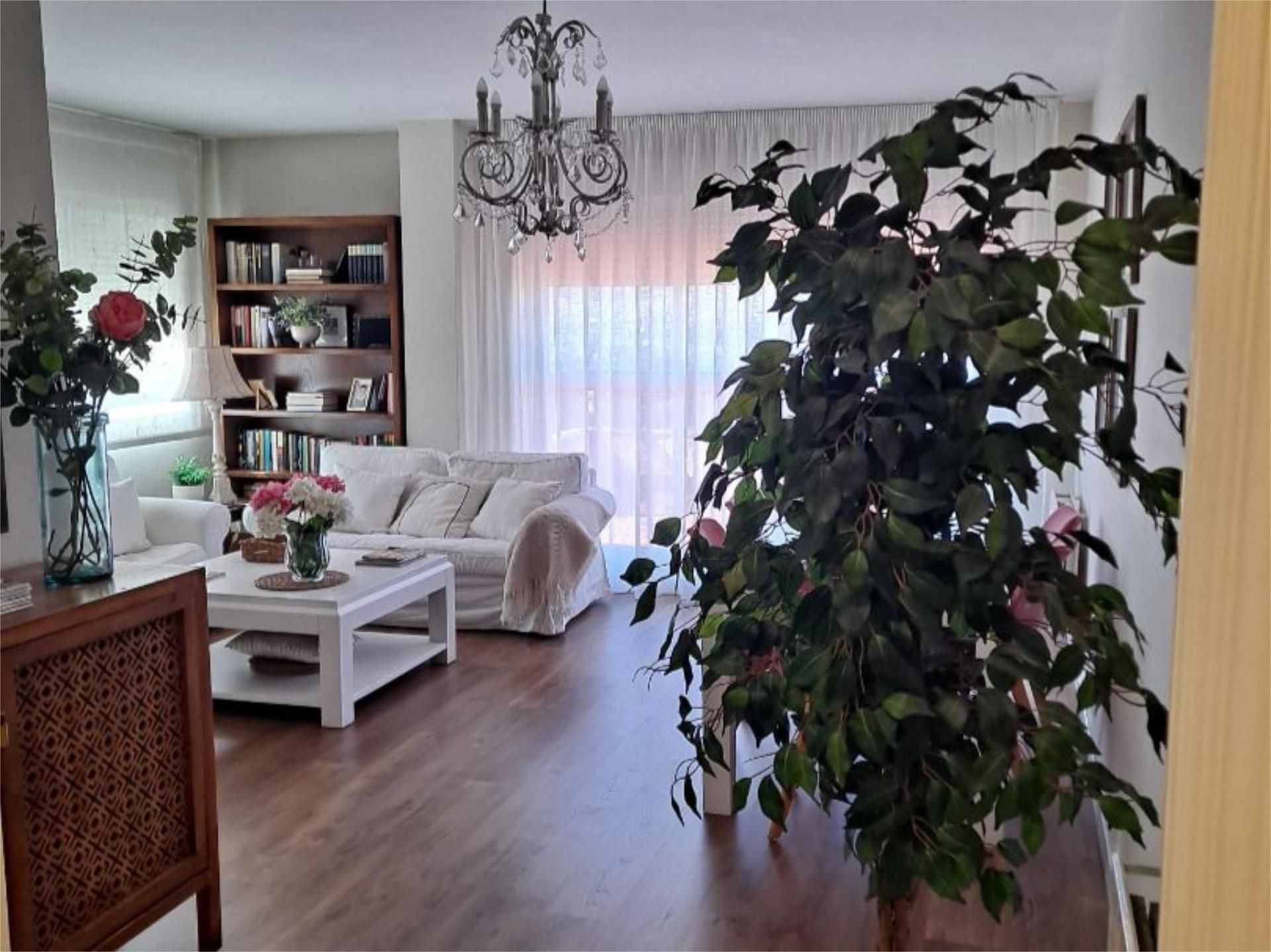 Living room of Attic to rent in  Granada Capital  with Air Conditioner, Heating and Terrace