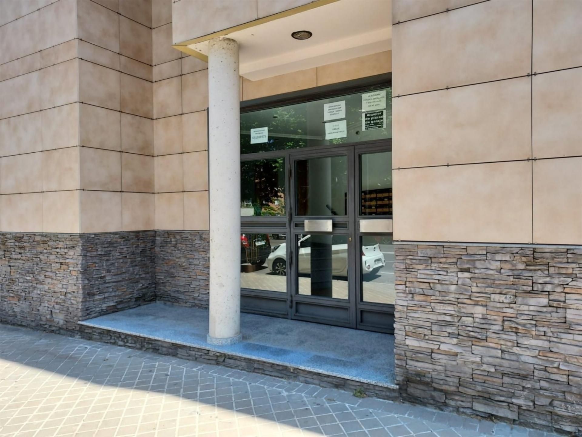 Flat to rent in Calle de Torrelaguna, 110, Colina