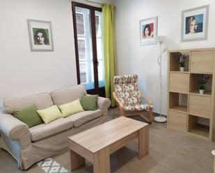 Living room of Flat to rent in  Granada Capital  with Heating, Furnished and Oven