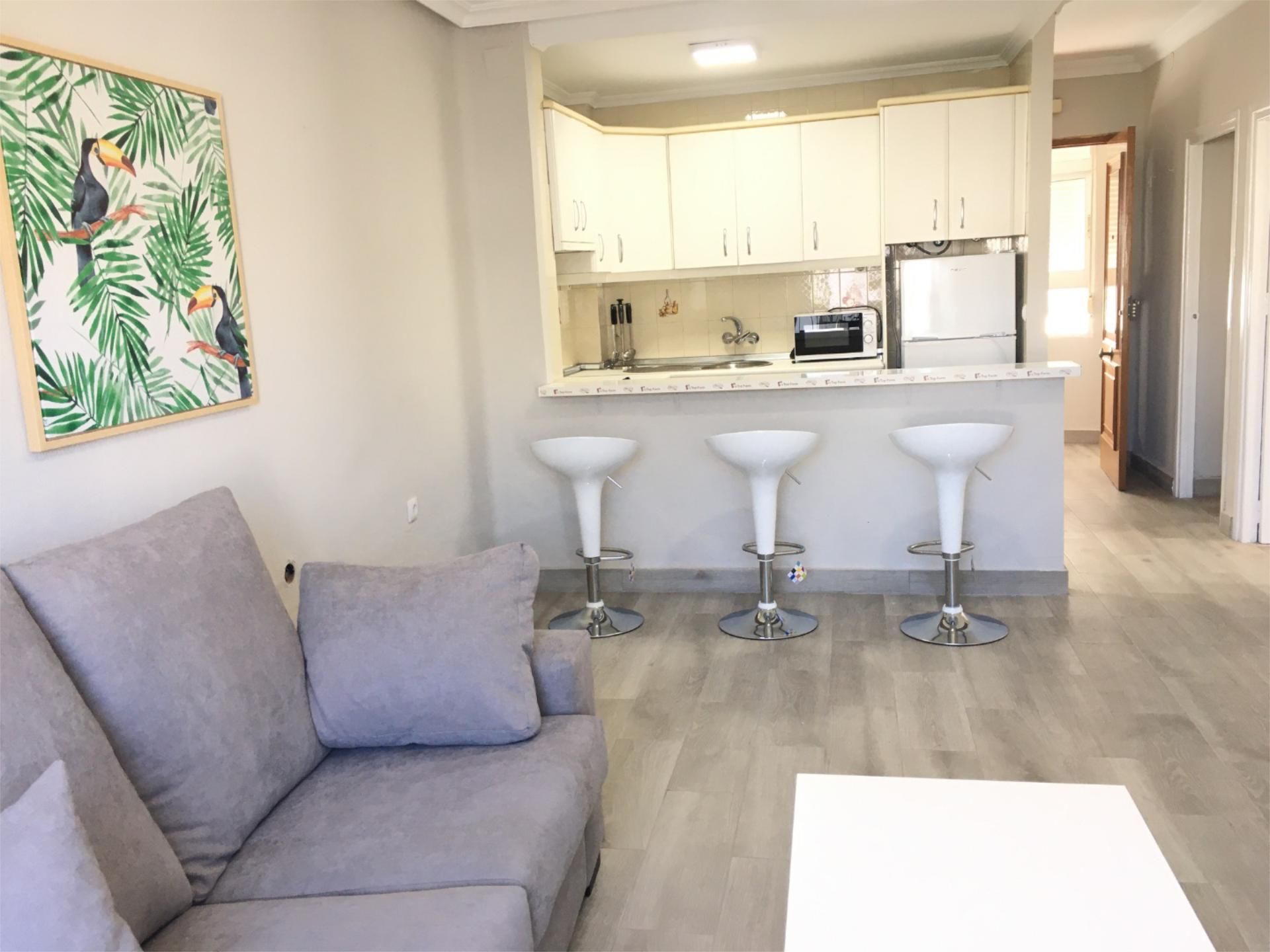 Kitchen of Flat to rent in  Sevilla Capital  with Air Conditioner, Heating and Furnished
