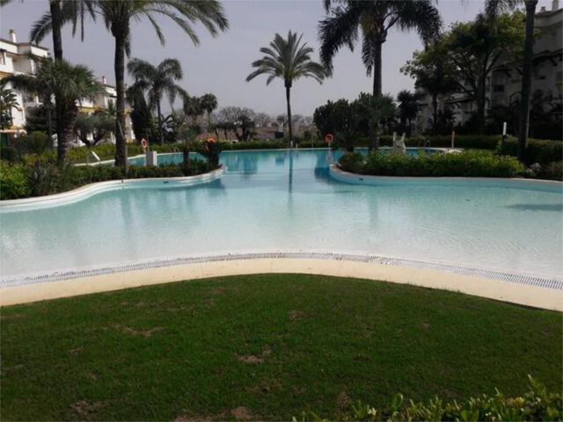 Piscina de Apartament de lloguer en Marbella amb Terrassa i Piscina